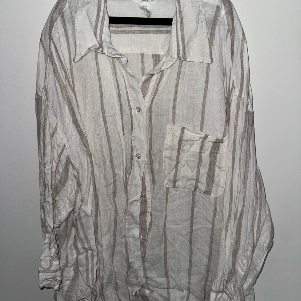 H&M White and Gray Striped Button Down Shirt